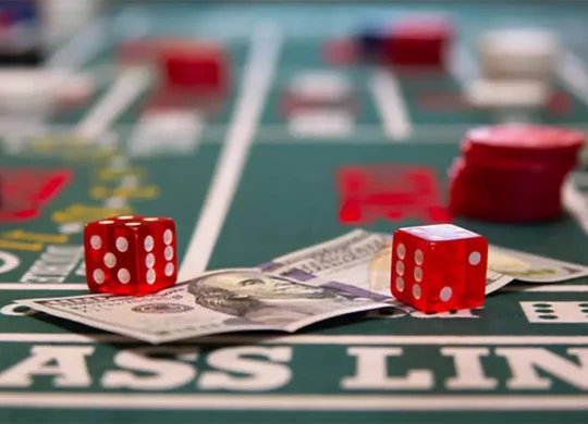 How to play Craps game online